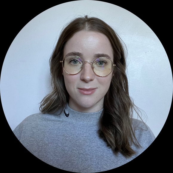 Taylor Elliott - Poshmark Profile Picture of Taylor Elliott (@tagell) on Poshmark