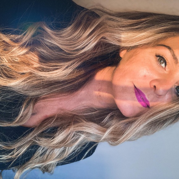 Kelsey Gopsill - Poshmark Profile Picture of Kelsey Gopsill (@ikelsxo) on Poshmark