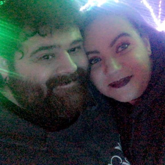 Profile Picture of Elizabeth Minier (@elizabethminier) on Poshmark