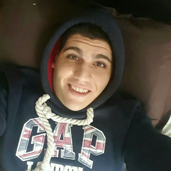 Profile Picture of Serop Srabian (@serop95) on Poshmark