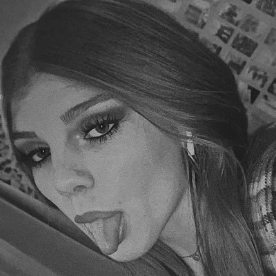 Profile Picture of Julia (@juliamatson06) on Twitter