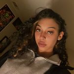 Profile Picture of Mia✨ (@mia.terryyy) on Instagram