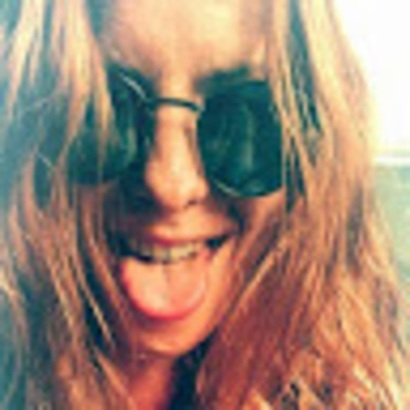 Profile Picture of Kym Mckinsey (@gypsyclicks) on Poshmark