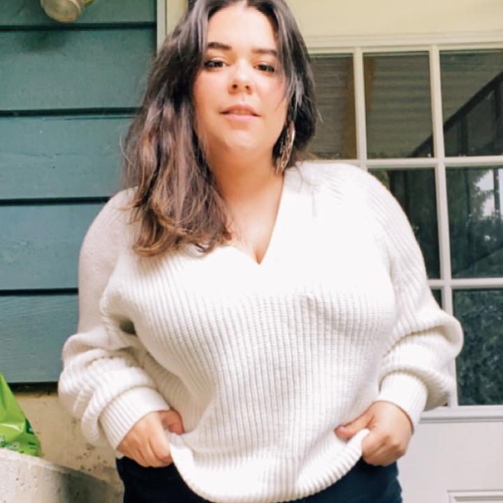 Profile Picture of Daphne (@@ddarlingdaphne) on Tiktok