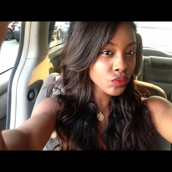 Profile Picture of Jeven D (@wildflowerr_) on Poshmark