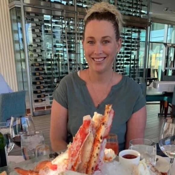 Madison Fioretti - Poshmark Profile Picture of Madison Fioretti (@moodiemaddie) on Poshmark