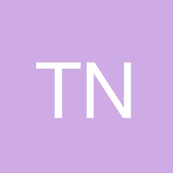 Profile Picture of Tracy Nguyen (@tracytn) on Poshmark