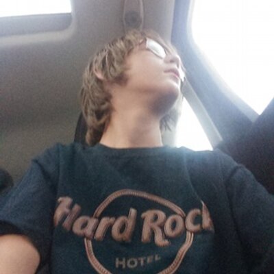 Profile Picture of Joe Stewart (@ShastaTheWolf) on Twitter