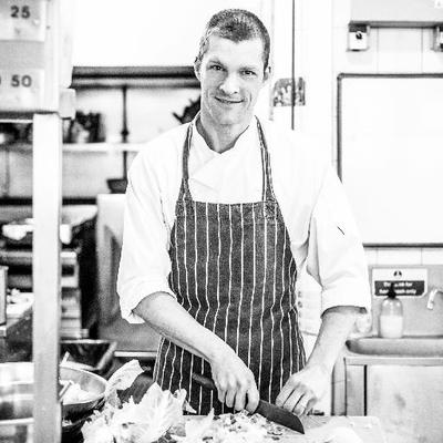 Profile Picture of Chris Gillard (@ChefGillard) on Twitter