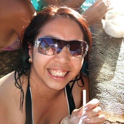 Profile Picture of Anna Singleton (@annasingleton1) on Twitter