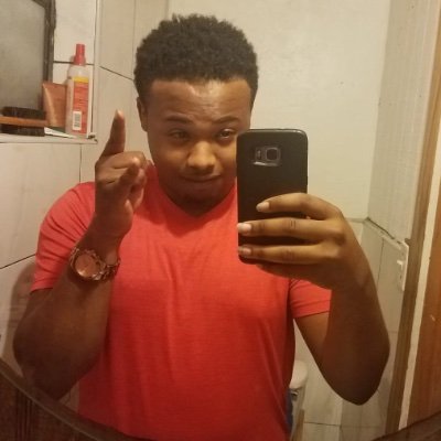 Profile Picture of RAY NVOXO  HANNA (@rayCHNhanna) on Twitter