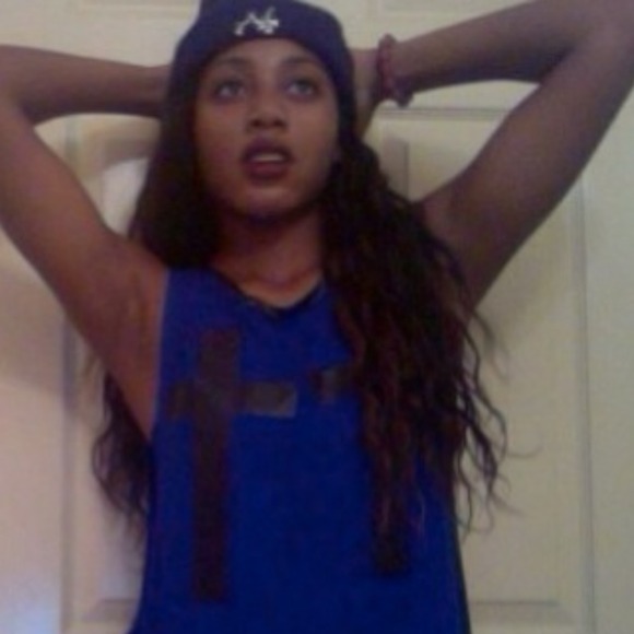 Profile Picture of Fendi Asemota (@fendiforever) on Poshmark