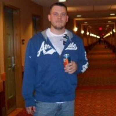 Profile Picture of Robert Reavis (@RobertReavis2) on Twitter