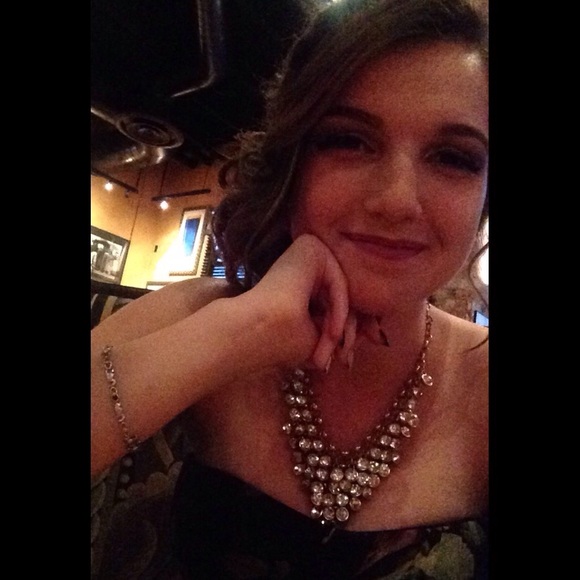 Profile Picture of Alexis Triplett (@ali_whatwhat) on Poshmark