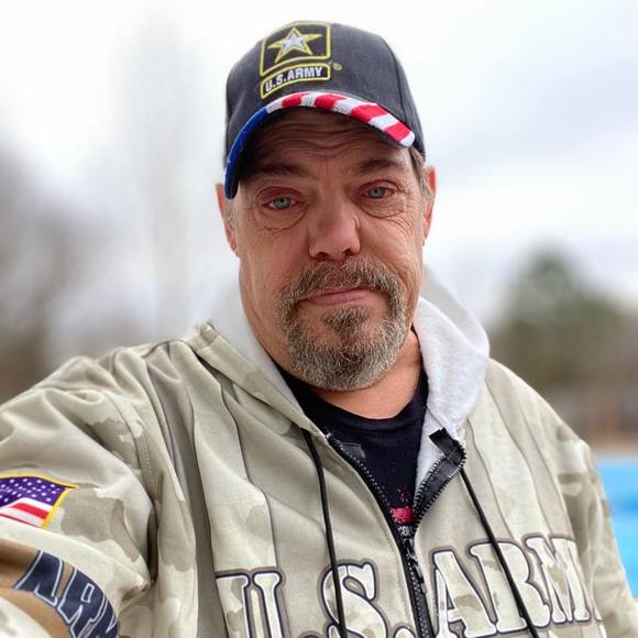 Profile Picture of Troy Lehmann (@arniceguy46) on Poshmark