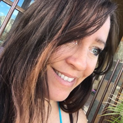 Profile Picture of Cynthia Delaney (@livnxtreme) on Twitter