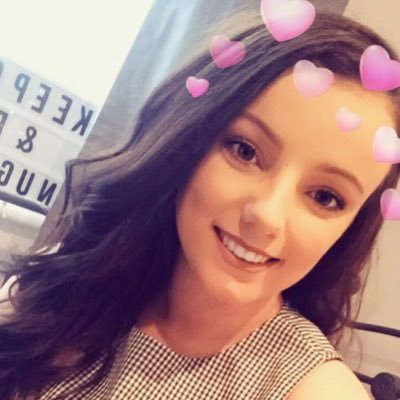 Profile Picture of Holly Hammond (@hollyhammond26) on Twitter