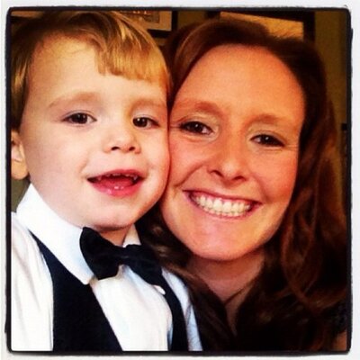 Profile Picture of Amanda Roedereron Twitter