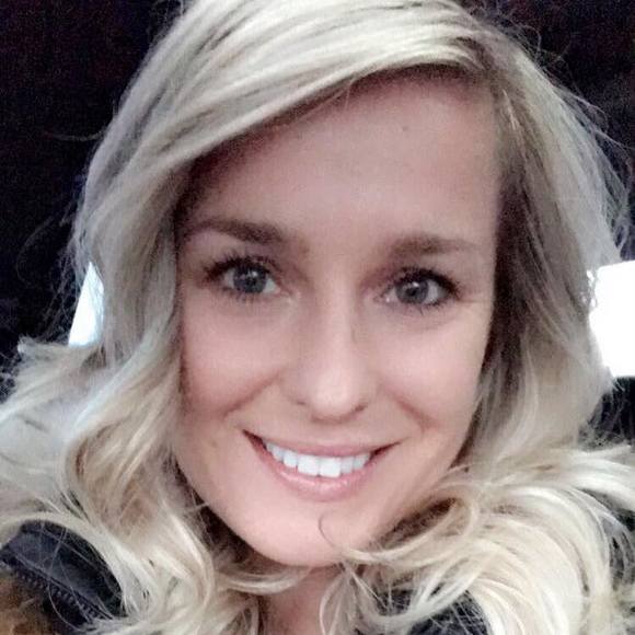 Profile Picture of Paula Pajak (@paula_pajak) on Poshmark