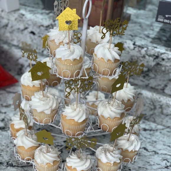 Profile Picture of Devoe Gatewood (@ski92) on Poshmark