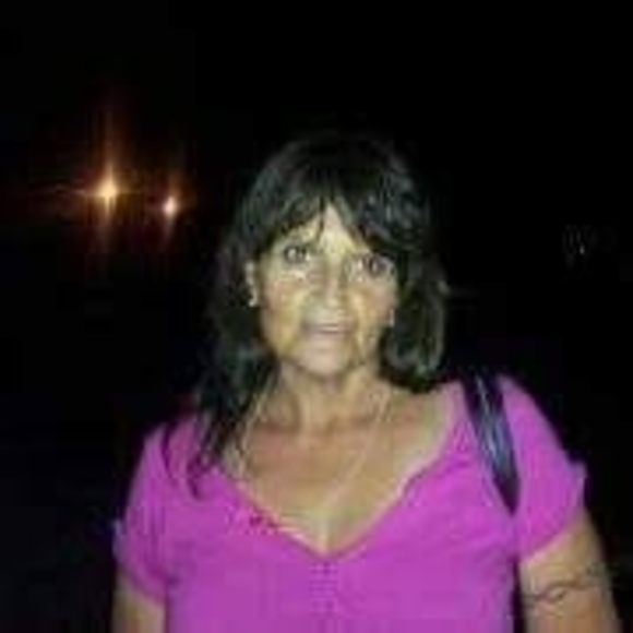 Profile Picture of Glenna Dooley (@glennadooley42) on Poshmark