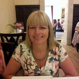 Profile Picture of Deborah Cook  💙 (@Deb564014) on Twitter