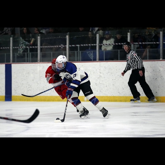 Profile Picture of Ryan Corrigan (@ryan137104) on Poshmark