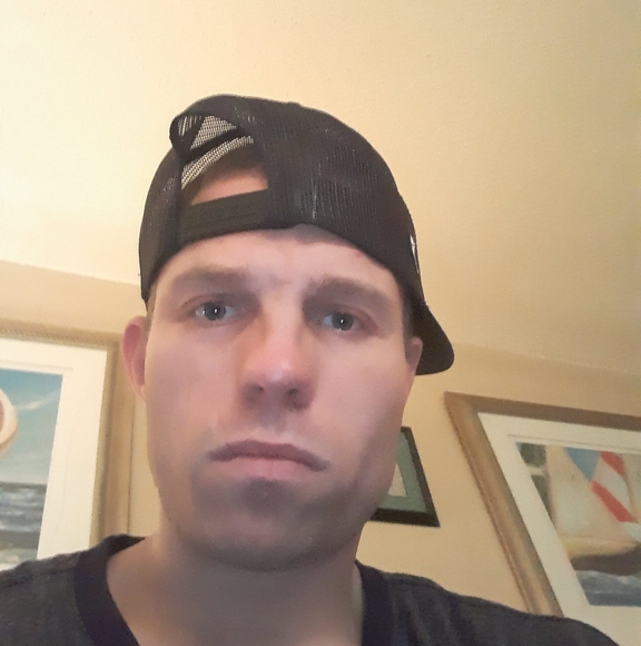 Profile Picture of Josh Malone (@malone9128) on Poshmark