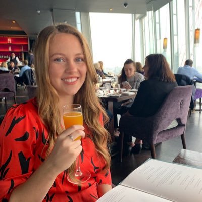 Profile Picture of Lucy Hobbs (@lucyhobbs95) on Twitter