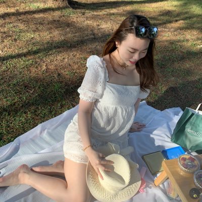 Profile Picture of Veronica Ling (@veronicaljw) on Twitter