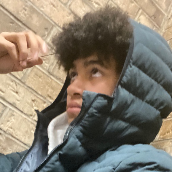 Profile Picture of Matthew Dawkins (@matthew_dawkins) on Poshmark