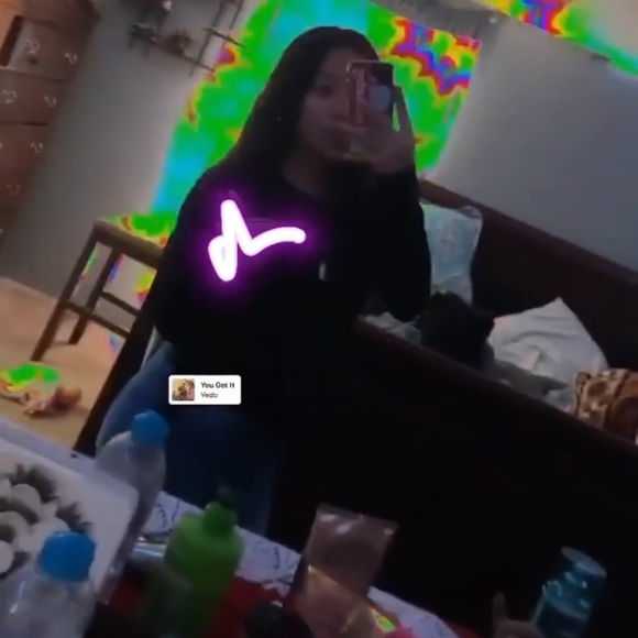 Profile Picture of Emily Dominguez (@emillllyy) on Poshmark