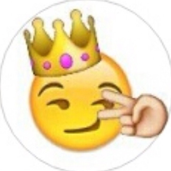 Profile Picture of Emily Halcumb (@emilyjeanh) on Poshmark