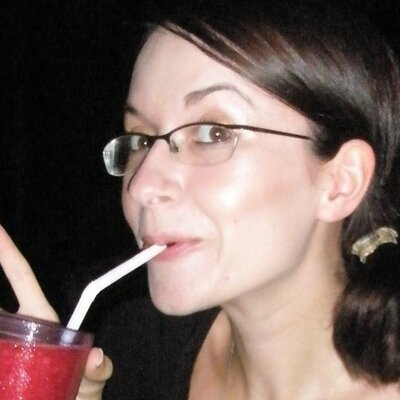 Profile Picture of Vicky O'Leary (@VickyOLearyPR) on Twitter