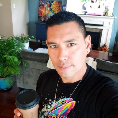 Profile Picture of Daniel Sadowski (@SadowskiMusic) on Twitter