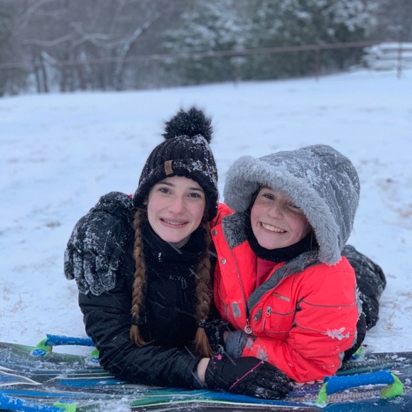 Profile Picture of Miley and presley Neidel (@mileyandpresley) on Poshmark