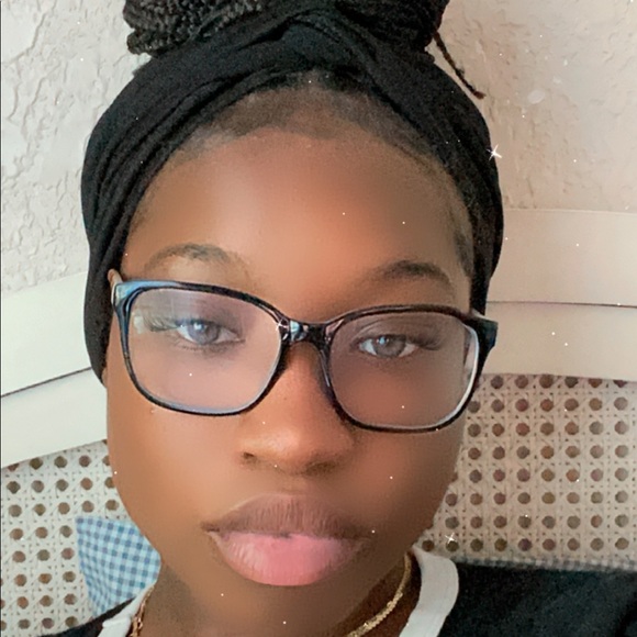 Profile Picture of Fania Delva (@faniadelva2006) on Poshmark