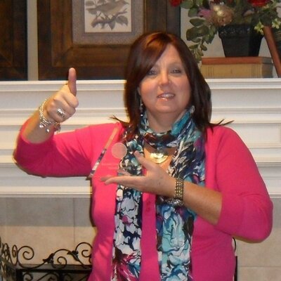 Profile Picture of Anne Champ (@achamp3915) on Twitter