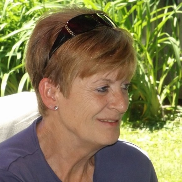 Profile Picture of Pamela Rushlow (@rushlowpamela) on Poshmark