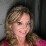 Profile Picture of Renee  Graham (@hair_by_renee_graham) on Instagram