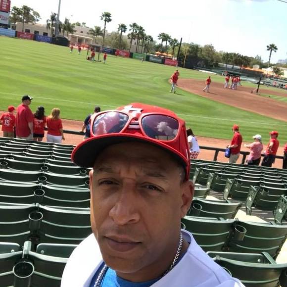 Profile Picture of Eric Spells (@espells) on Poshmark