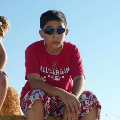 Profile Picture of Michael Boulos (@superducky_) on Twitter