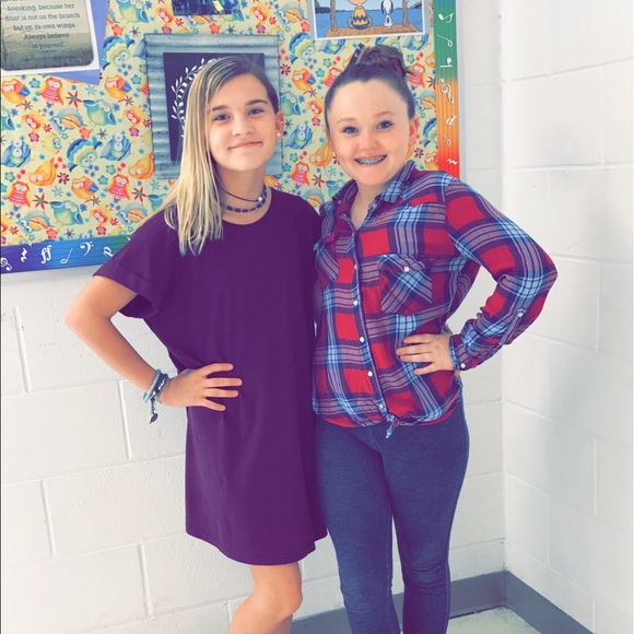 Kennedy Rowsey - Poshmark Profile Picture of Kennedy Rowsey (@kenrow699) on Poshmark