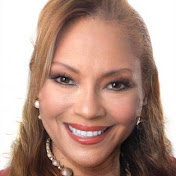 Profile Picture of Renee Sharp (@4141Happy) on Youtube