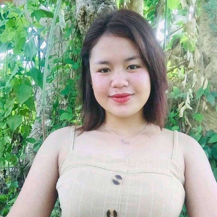 Profile Picture of D e s i R e E 🌈 (@desireeeng) on Tiktok