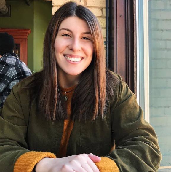 Profile Picture of Stefina Ciraulo (@stefina) on Poshmark