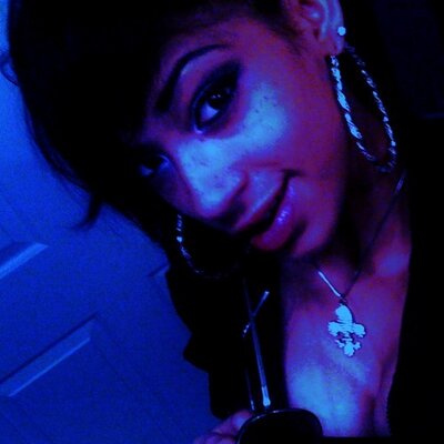 Profile Picture of Alexis Sutton (@skinnymini0010) on Twitter