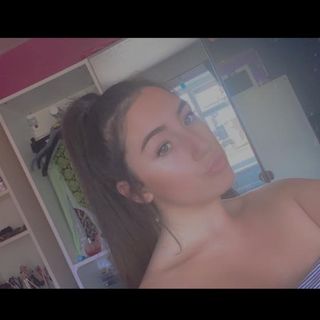 Profile Picture of Amber Skerrett (@skerrett.2004) on Facebook