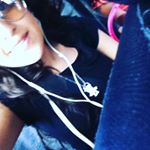 Profile Picture of Marlene Chavez (@that.1.random.gir.in.the.back) on Instagram