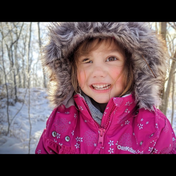 Profile Picture of Trina Gogolin (@trinagogolin) on Poshmark